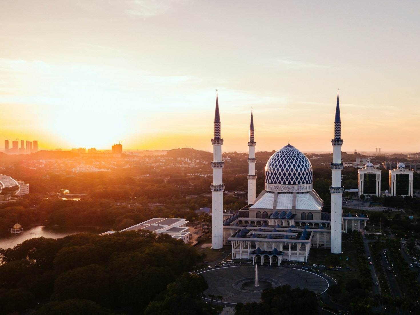 Understanding Zakat: A Pillar of Islamic Finance